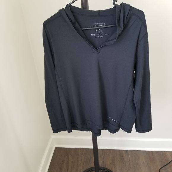 LL Bean Black Polyester and Spandex Sporty Hoodie - Picture 5 of 12